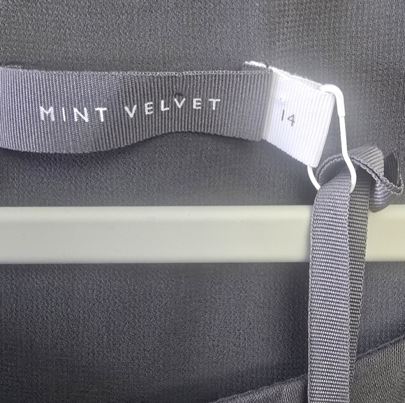 Mint Velvet Elegant Gray Sleeveless Layered Dress, Size 14, NWT - Picture 5 of 7